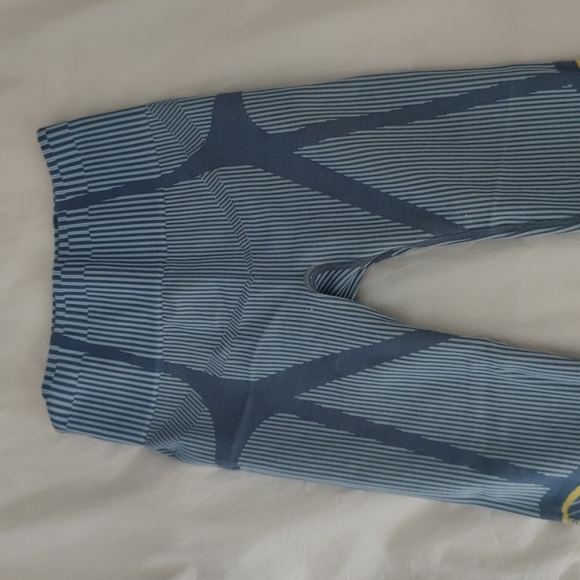 Fabletics ensemble - Picture 3 of 6